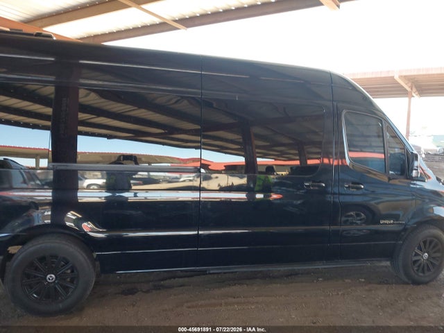 45691891 :رقم المزاد ، W1X4EDHY4MT073655 vin ، 2021 Mercedes-benz Sprinter 2500 High Roof V6 مزاد بيع
