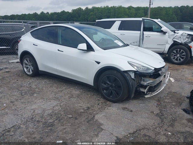 Продаж на аукціоні авто 2022 Tesla Model Y Long Range Dual Motor All-wheel Drive, vin: 7SAYGDEE6NF371251, номер лоту: 45692019