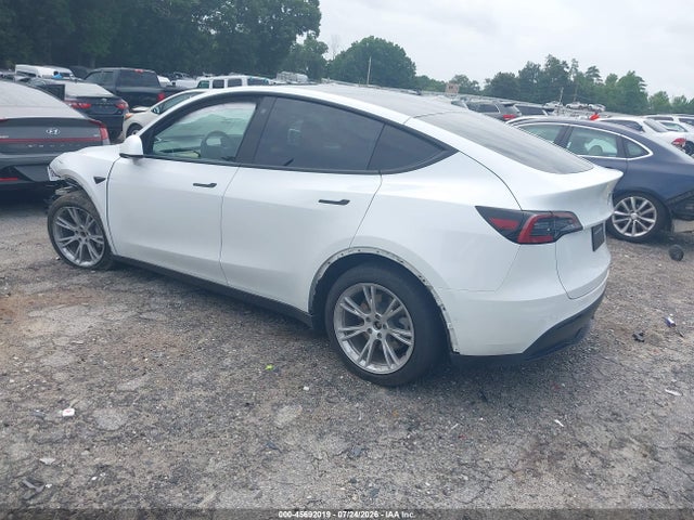 Продаж на аукціоні авто 2022 Tesla Model Y Long Range Dual Motor All-wheel Drive, vin: 7SAYGDEE6NF371251, номер лоту: 45692019