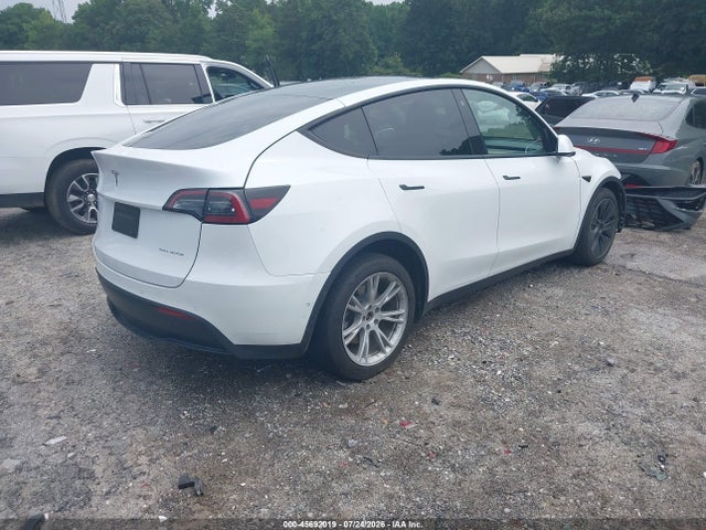 Продаж на аукціоні авто 2022 Tesla Model Y Long Range Dual Motor All-wheel Drive, vin: 7SAYGDEE6NF371251, номер лоту: 45692019