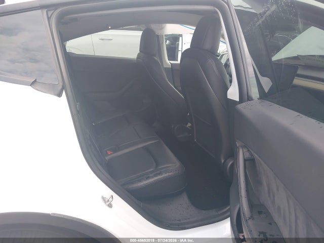 Продаж на аукціоні авто 2022 Tesla Model Y Long Range Dual Motor All-wheel Drive, vin: 7SAYGDEE6NF371251, номер лоту: 45692019