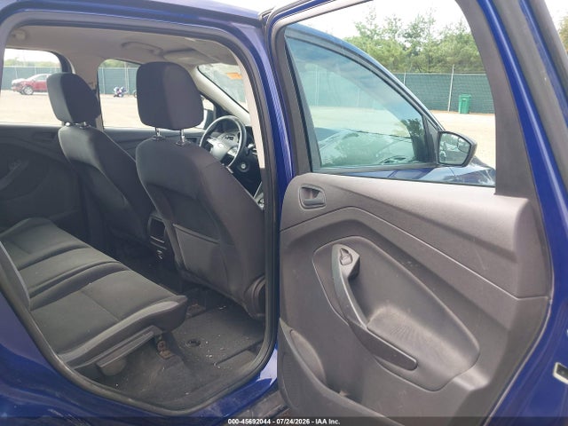 Продажа на аукционе авто 2013 Ford Escape S, vin: 1FMCU0F79DUA13314, номер лота: 45692044