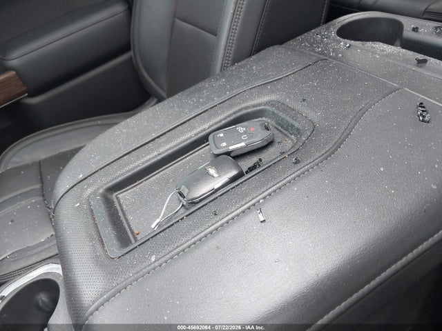 45692064 :رقم المزاد ، 1GC4YREY5LF136820 vin ، 2020 Chevrolet Silverado 2500hd 4wd  Standard Bed High Country مزاد بيع