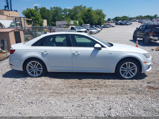 Продаж на аукціоні авто 2017 Audi A4 Season Of Audi Ultra Premium, vin: WAUKMAF47HN056798, номер лоту: 45692072