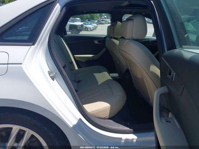 Продаж на аукціоні авто 2017 Audi A4 Season Of Audi Ultra Premium, vin: WAUKMAF47HN056798, номер лоту: 45692072