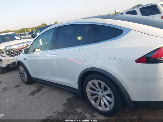 Tesla Model X 100d/75d/p100d 2018 5YJXCDE24JF111726 Image 14