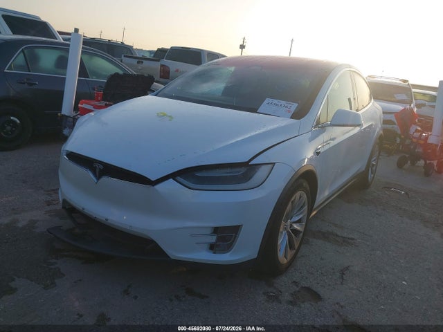 Tesla Model X 100d/75d/p100d 2018 5YJXCDE24JF111726 Image 2