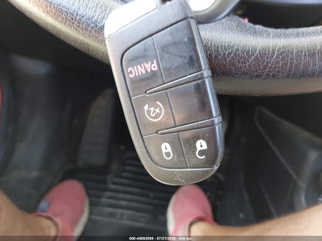 45692099 :رقم المزاد ، ZACCJBCT7FPC02929 vin ، 2015 Jeep Renegade Trailhawk مزاد بيع