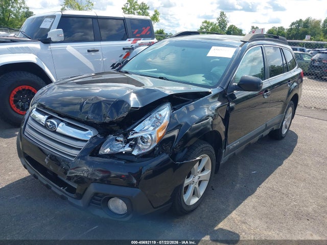 45692119 :رقم المزاد ، 4S4BRBCC3E3325663 vin ، 2014 Subaru Outback 2.5i Premium مزاد بيع
