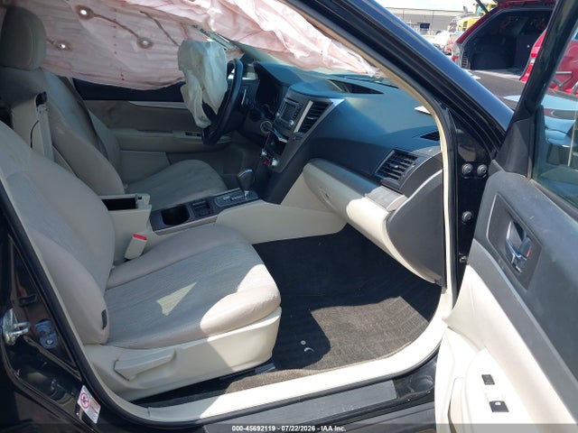 45692119 :رقم المزاد ، 4S4BRBCC3E3325663 vin ، 2014 Subaru Outback 2.5i Premium مزاد بيع