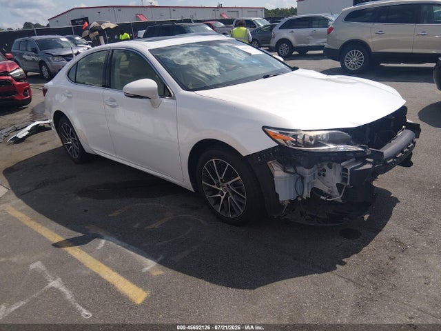 45692126 :رقم المزاد ، JTHBK1GG2G2236304 vin ، 2016 Lexus Es 350 مزاد بيع