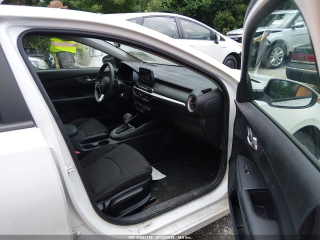 45692129 :رقم المزاد ، 3KPF24AD0KE131839 vin ، 2019 Kia Forte Lxs مزاد بيع