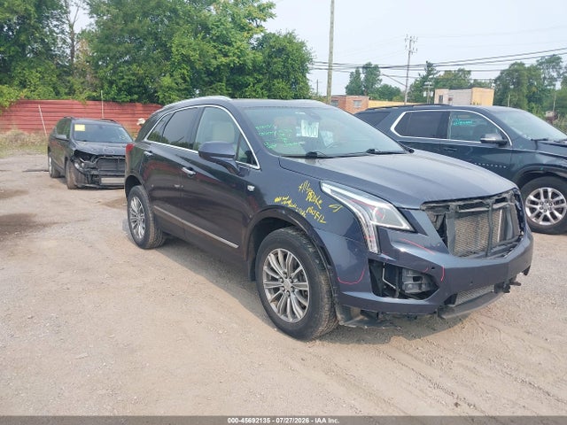 45692135 :رقم المزاد ، 1GYKNDRS0JZ140711 vin ، 2018 Cadillac Xt5 Luxury مزاد بيع