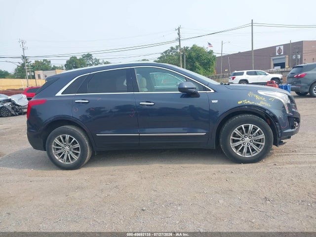 45692135 :رقم المزاد ، 1GYKNDRS0JZ140711 vin ، 2018 Cadillac Xt5 Luxury مزاد بيع