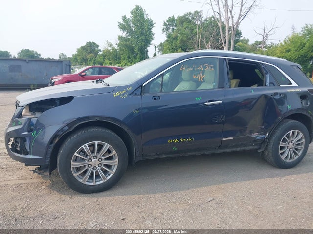 45692135 :رقم المزاد ، 1GYKNDRS0JZ140711 vin ، 2018 Cadillac Xt5 Luxury مزاد بيع