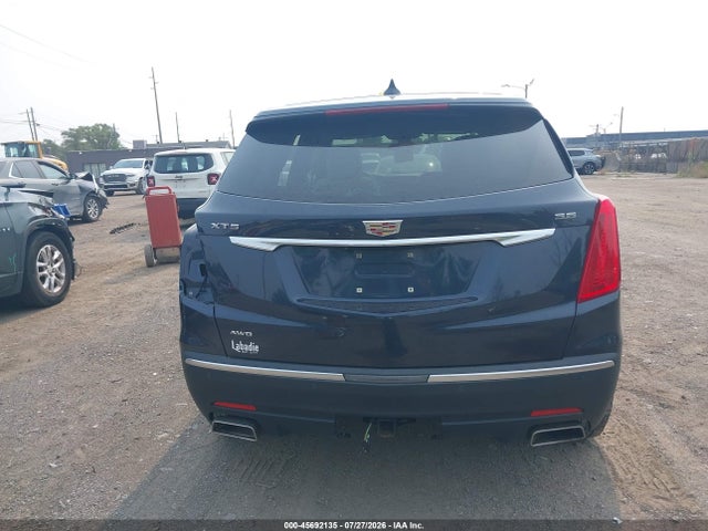 45692135 :رقم المزاد ، 1GYKNDRS0JZ140711 vin ، 2018 Cadillac Xt5 Luxury مزاد بيع