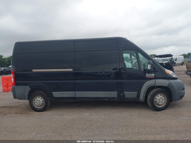 45692144 :رقم المزاد ، 3C6TRVDG0JE104642 vin ، 2018 Ram Promaster 2500 High Roof 159 Wb مزاد بيع