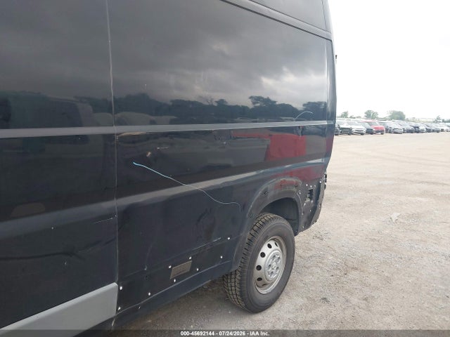 45692144 :رقم المزاد ، 3C6TRVDG0JE104642 vin ، 2018 Ram Promaster 2500 High Roof 159 Wb مزاد بيع