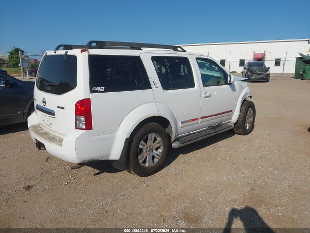 2011 Nissan Pathfinder Silver მანქანა იყიდება აუქციონზე, vin: 5N1AR1NB1BC611162, აუქციონის ნომერი: 45692246