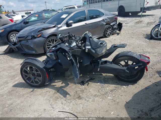 Can-Am Ryker 2023 3JB2FEG4XPJ000144 Image 12
