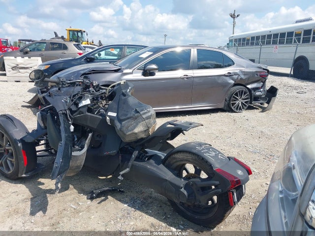 Can-Am Ryker 2023 3JB2FEG4XPJ000144 Image 3