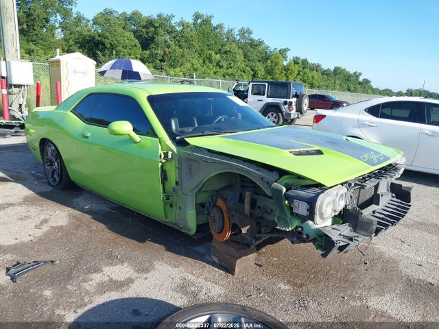 2015 Dodge Challenger R/t მანქანა იყიდება აუქციონზე, vin: 2C3CDZAT8FH712084, აუქციონის ნომერი: 45692337