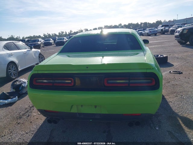 2015 Dodge Challenger R/t მანქანა იყიდება აუქციონზე, vin: 2C3CDZAT8FH712084, აუქციონის ნომერი: 45692337