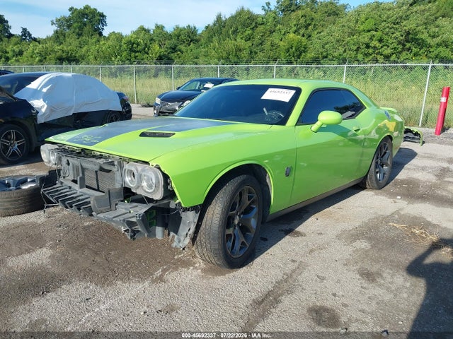 2015 Dodge Challenger R/t მანქანა იყიდება აუქციონზე, vin: 2C3CDZAT8FH712084, აუქციონის ნომერი: 45692337