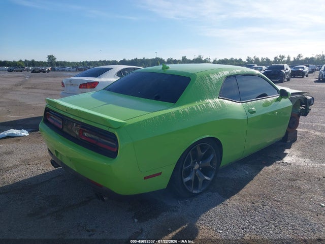 2015 Dodge Challenger R/t მანქანა იყიდება აუქციონზე, vin: 2C3CDZAT8FH712084, აუქციონის ნომერი: 45692337