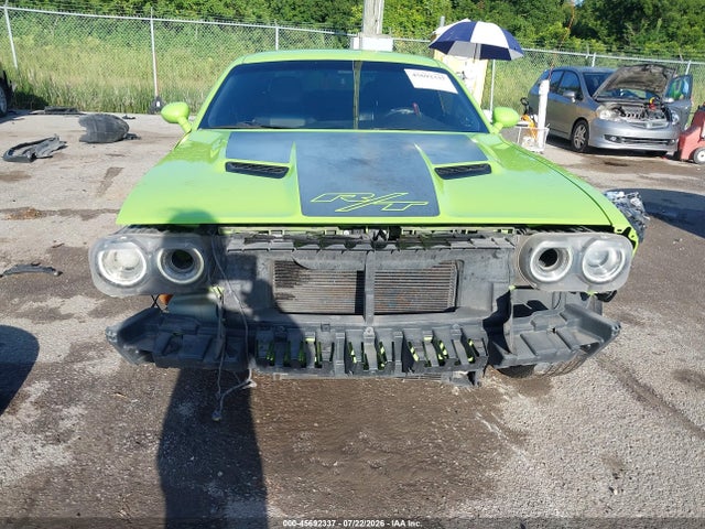 2015 Dodge Challenger R/t მანქანა იყიდება აუქციონზე, vin: 2C3CDZAT8FH712084, აუქციონის ნომერი: 45692337