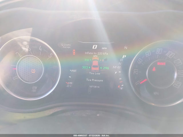 2015 Dodge Challenger R/t მანქანა იყიდება აუქციონზე, vin: 2C3CDZAT8FH712084, აუქციონის ნომერი: 45692337