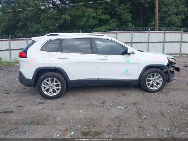 45692364 :رقم المزاد ، 1C4PJLCB5FW770999 vin ، 2015 Jeep Cherokee Latitude مزاد بيع