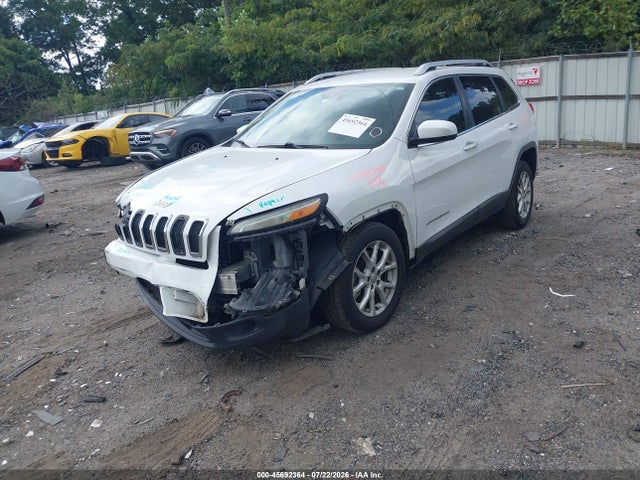 45692364 :رقم المزاد ، 1C4PJLCB5FW770999 vin ، 2015 Jeep Cherokee Latitude مزاد بيع