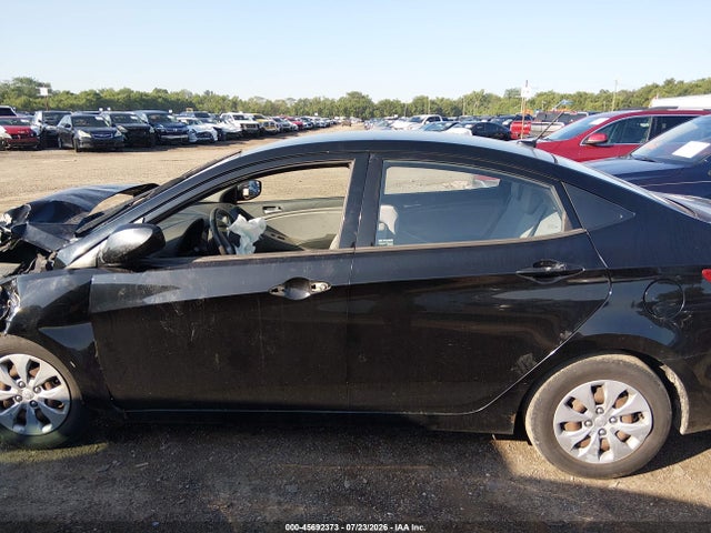 Продаж на аукціоні авто 2015 Hyundai Accent Gls, vin: KMHCT4AE0FU823479, номер лоту: 45692373