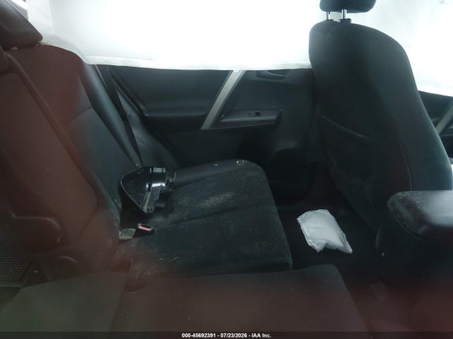 45692391 :رقم المزاد ، 2T3ZFREV7JW463734 vin ، 2018 Toyota Rav4 Le مزاد بيع