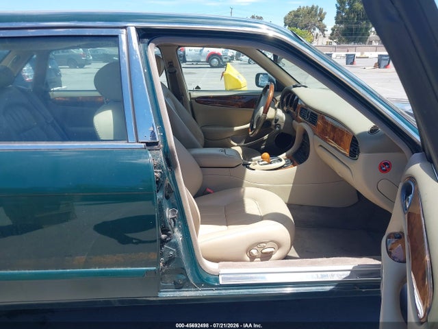 Aukcja sprzedaży 1998 Jaguar Xj8 L, vin: SAJHX6248WC812642, numer aukcji: 45692498
