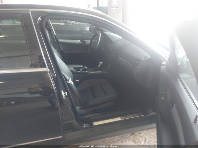 Продажа на аукционе авто 2008 Mercedes-benz C 300 Luxury 4matic/sport 4matic, vin: WDDGF81X58F149364, номер лота: 45692587