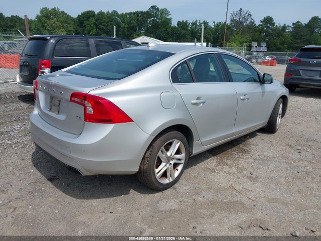 Volvo S60 T5 Premier 2015 YV140MFB1F2316158 Image 4