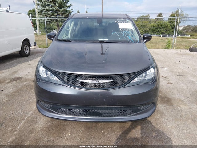 2022 Chrysler Voyager Lx მანქანა იყიდება აუქციონზე, vin: 2C4RC1CG6NR166498, აუქციონის ნომერი: 45692591
