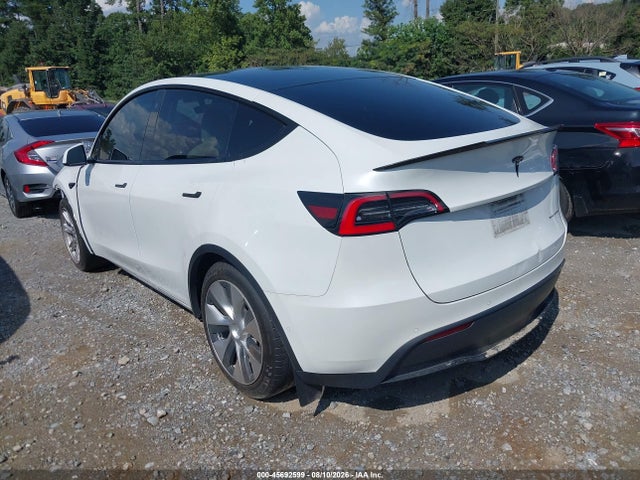 Auction sale of the 2021 Tesla Model Y Long Range Dual Motor All-wheel Drive, vin: 5YJYGDEE8MF074736, lot number: 45692599