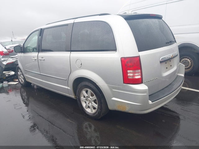 2010 Chrysler Town & Country Touring მანქანა იყიდება აუქციონზე, vin: 2A4RR5D1XAR460460, აუქციონის ნომერი: 45692682