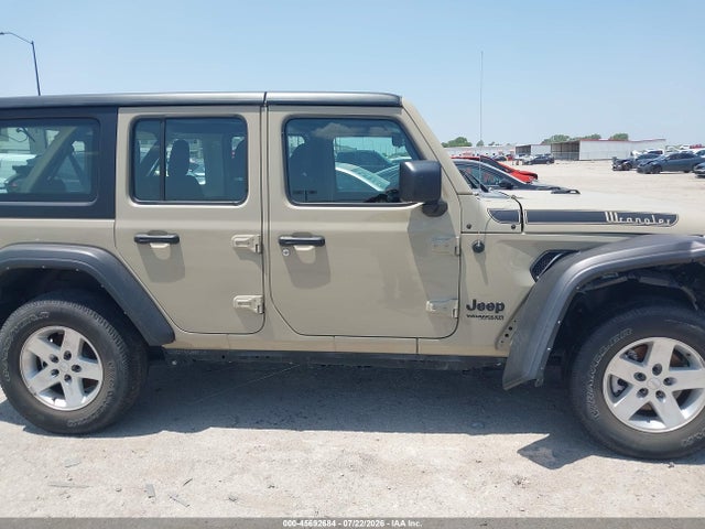 45692684 :رقم المزاد ، 1C4HJXDN0NW256156 vin ، 2022 Jeep Wrangler Unlimited Sport 4x4 مزاد بيع