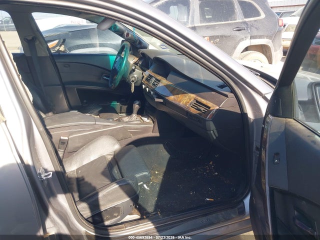 45692694 :رقم المزاد ، WBANB33514B109048 vin ، 2004 Bmw 545i مزاد بيع