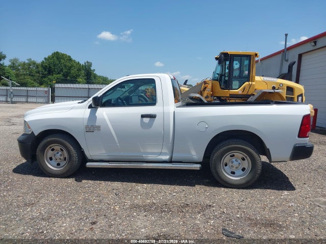 3C6JR6AGXKG503954 RAM 1500 Classic Tradesman 4x2 6&#039;4 Box