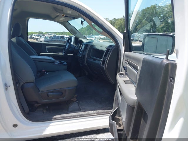 3C6JR6AGXKG503954 RAM 1500 Classic Tradesman 4x2 6&#039;4 Box