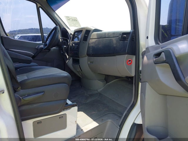 45692764 :رقم المزاد ، WD0PE745075195794 vin ، 2007 Dodge Sprinter Van 2500 مزاد بيع