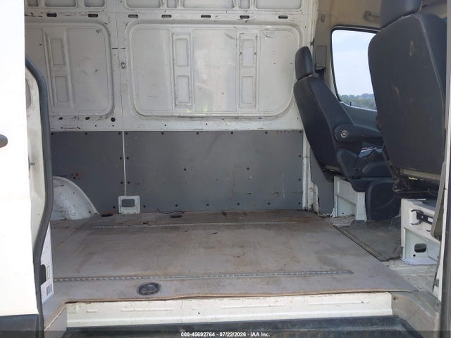 45692764 :رقم المزاد ، WD0PE745075195794 vin ، 2007 Dodge Sprinter Van 2500 مزاد بيع