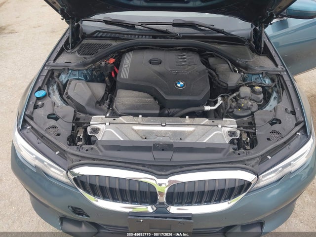 45692770 :رقم المزاد ، 3MW5R7J01L8B32341 vin ، 2020 Bmw 330i Xdrive مزاد بيع
