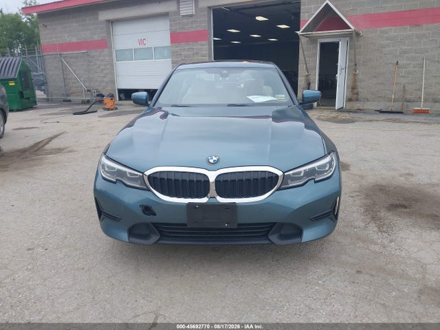 45692770 :رقم المزاد ، 3MW5R7J01L8B32341 vin ، 2020 Bmw 330i Xdrive مزاد بيع