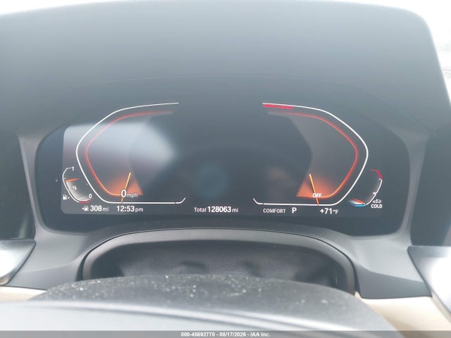 45692770 :رقم المزاد ، 3MW5R7J01L8B32341 vin ، 2020 Bmw 330i Xdrive مزاد بيع